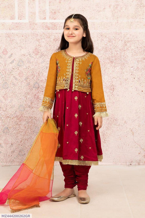 3 Pcs Girl's Lawn Embroidered Unstiched Suit